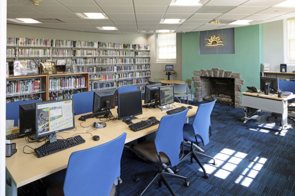 Cromaine District Library interior